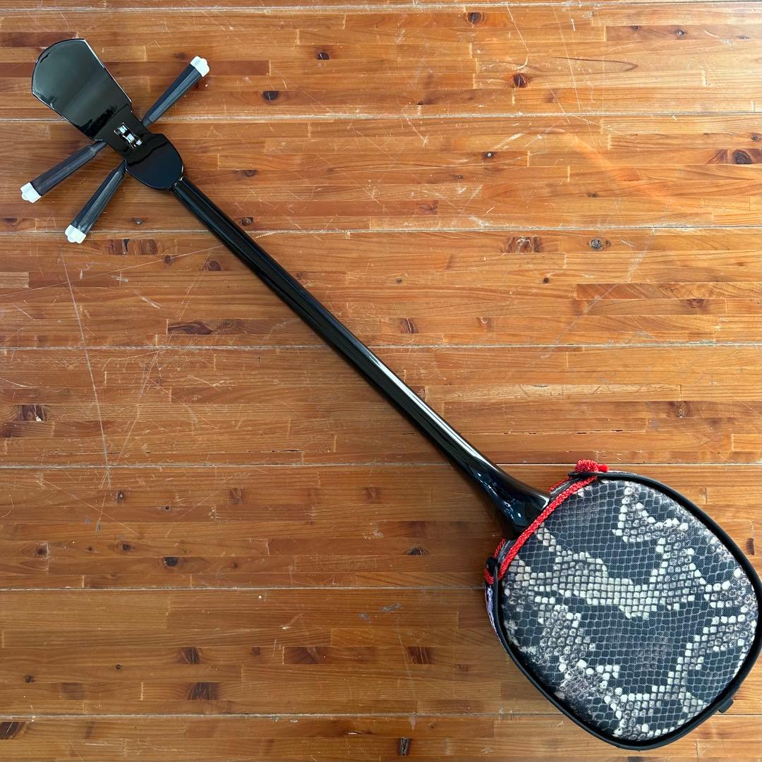 ◼️宮古島から❸ ◼️レア！新品！宮古島柄三線◼️女性　◼️沖縄　◼️初心者　◼️実器音有り