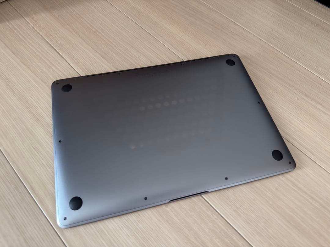 M1 MacBook Air(16GB/256GB) スペースグレイ