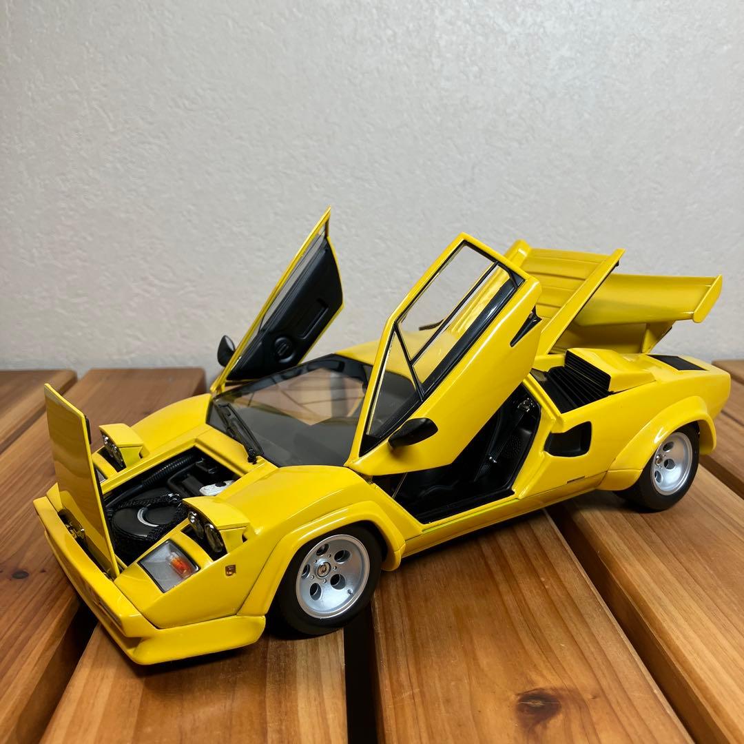 京商 1/18 ランボルギーニ カウンタック LP5000S Yellow