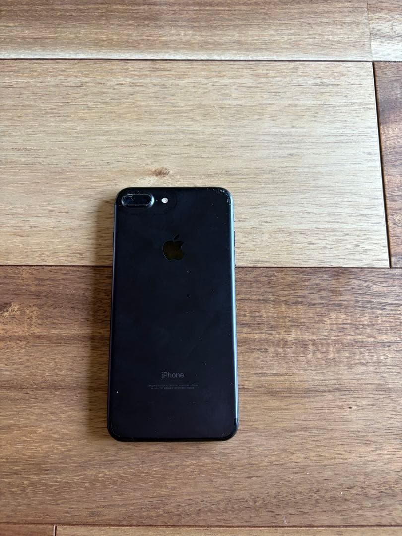 Apple iPhone 7 Plus ブラック