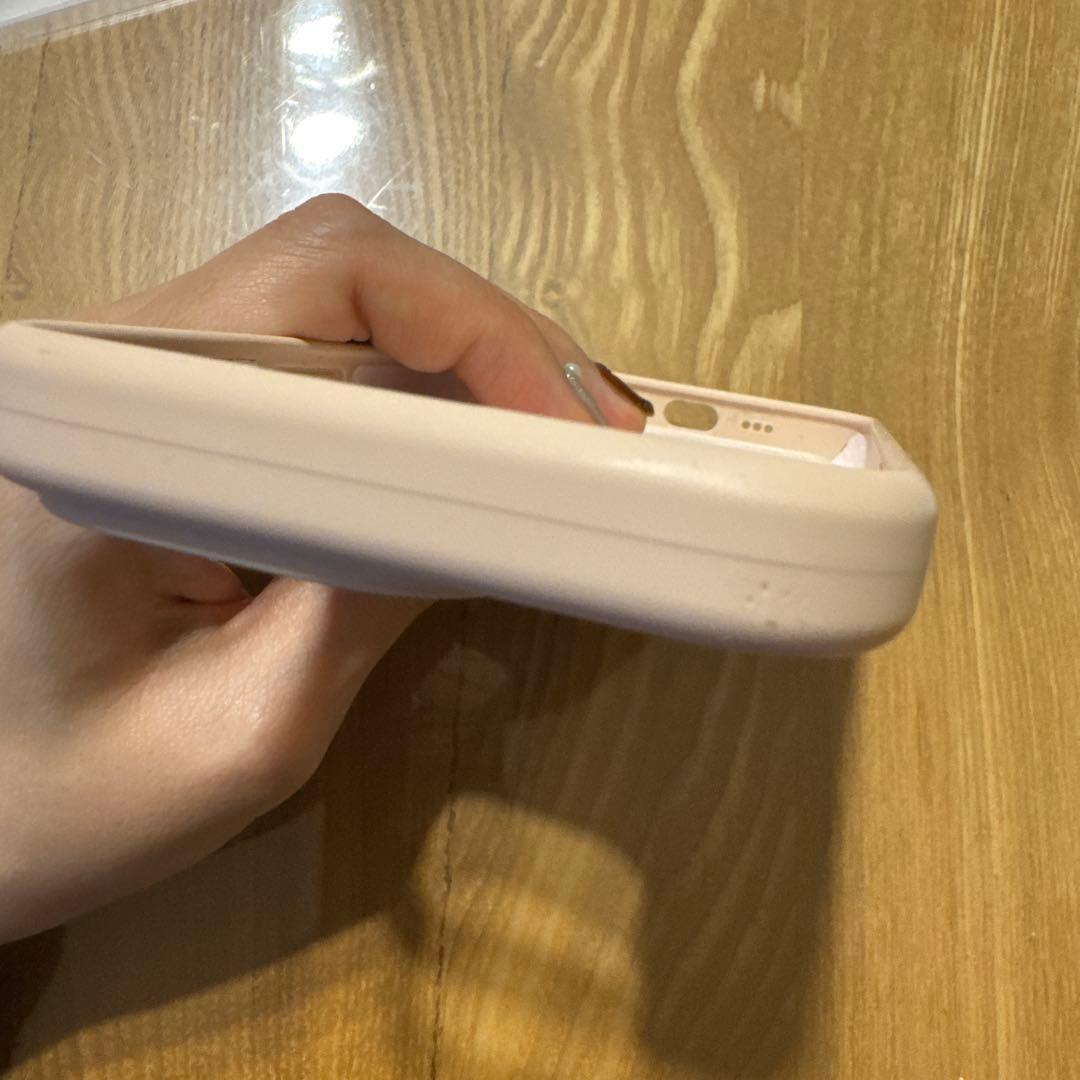 familiarデザインiPhone15proケース