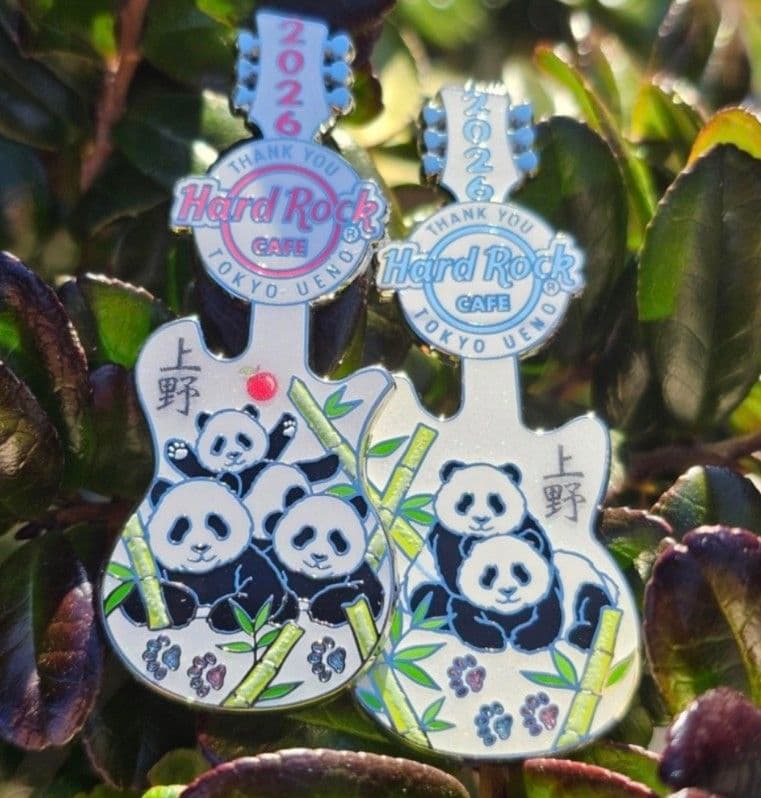 完売品　ハード・ロックカフェ上野限定　ありがとうパンダピン　セット