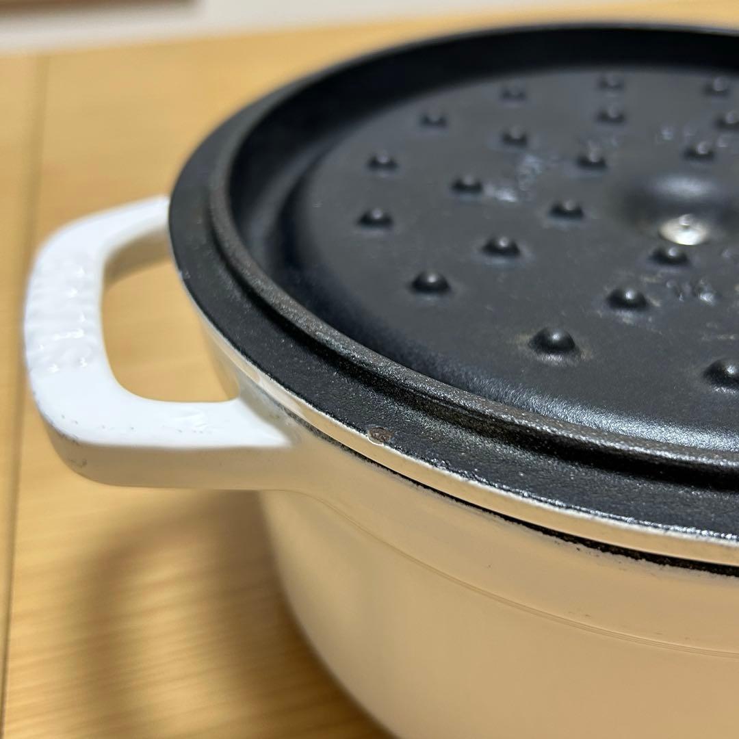 STAUB 両手鍋 白 18センチ