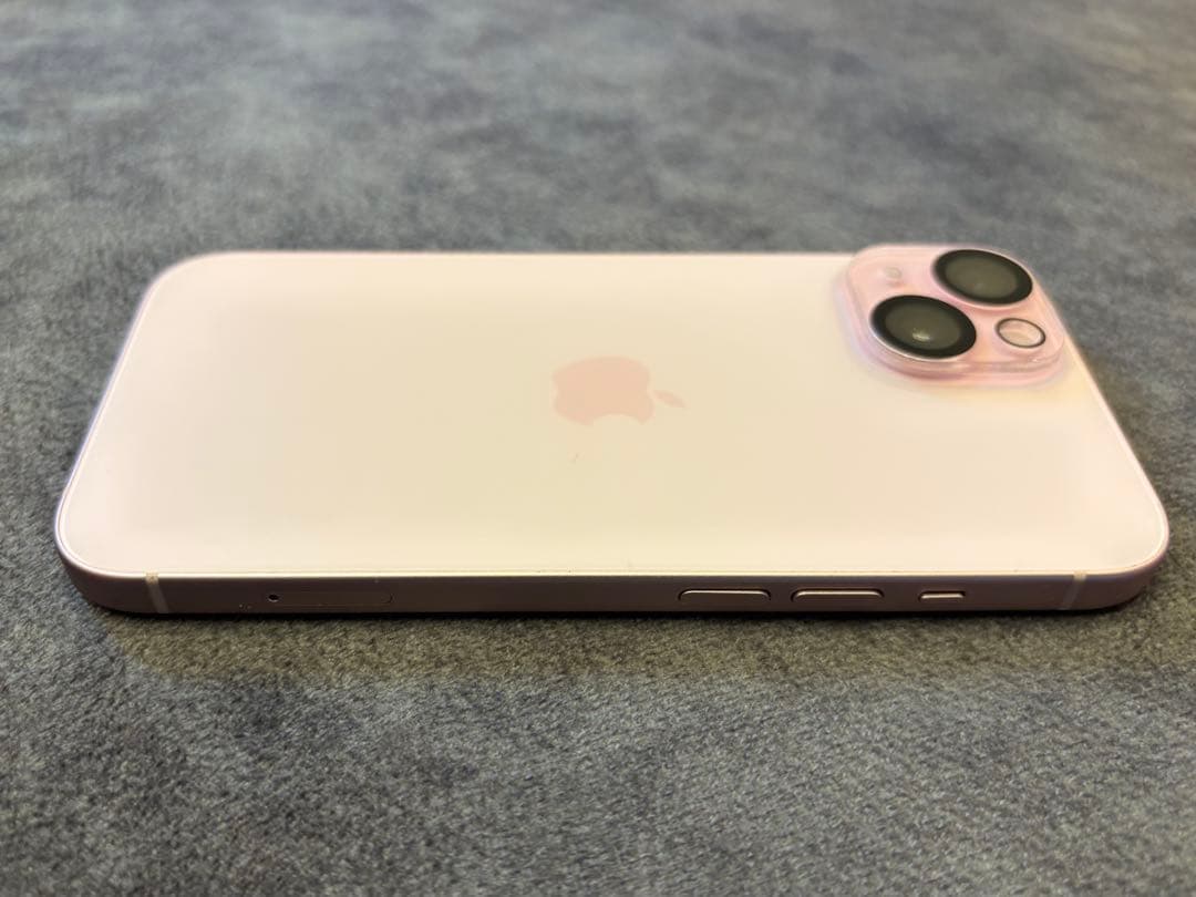 iPhone15 ピンク　256GB