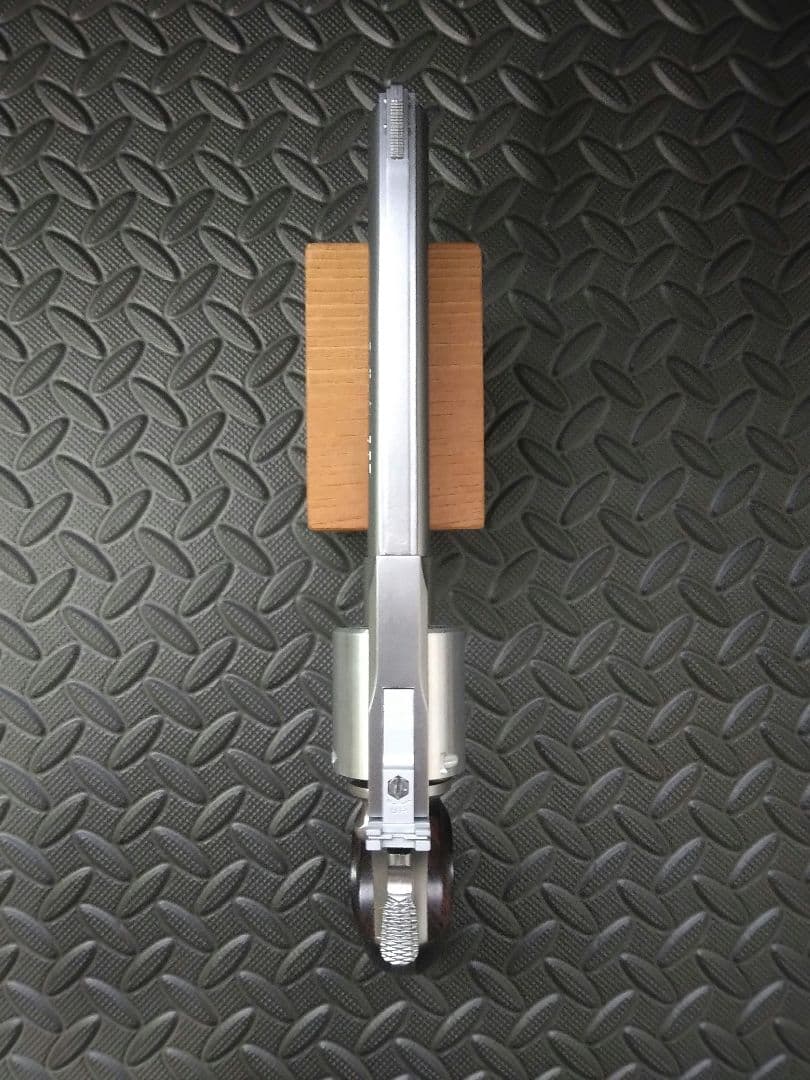 東京マルイ　コルトパイソン6in　ガスリボルバー木製ハンドル及び、リローダー付き