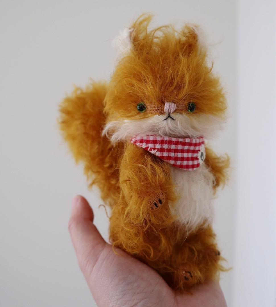 栗色のリスちゃん 栗鼠 アーティストベア ハンドメイド 海外作家様 ぬいぐるみ