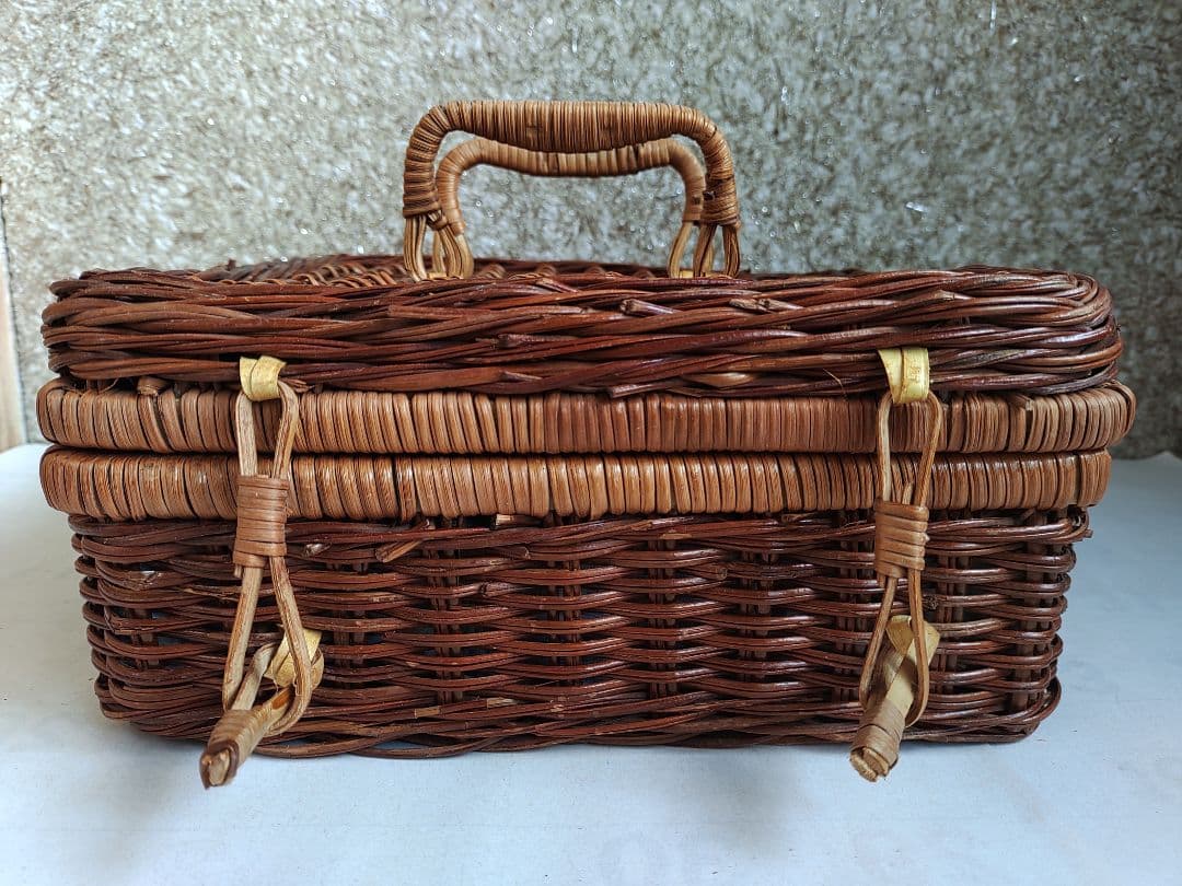 B,Grain 　Bordeaux　皿５枚セット　竹製バスケット＆スプーン付き