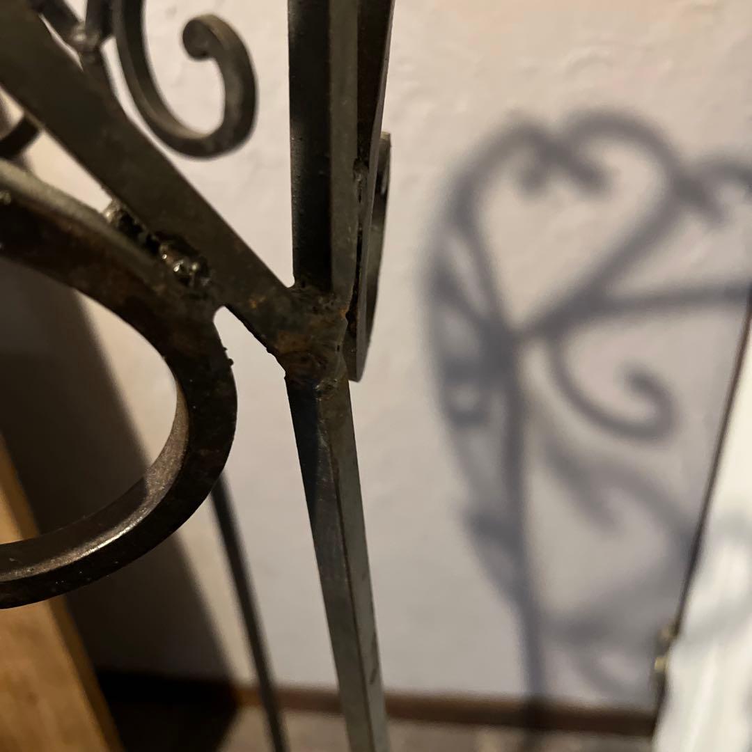 アイアンのフラワースタンド？ディスプレイ什器にも！