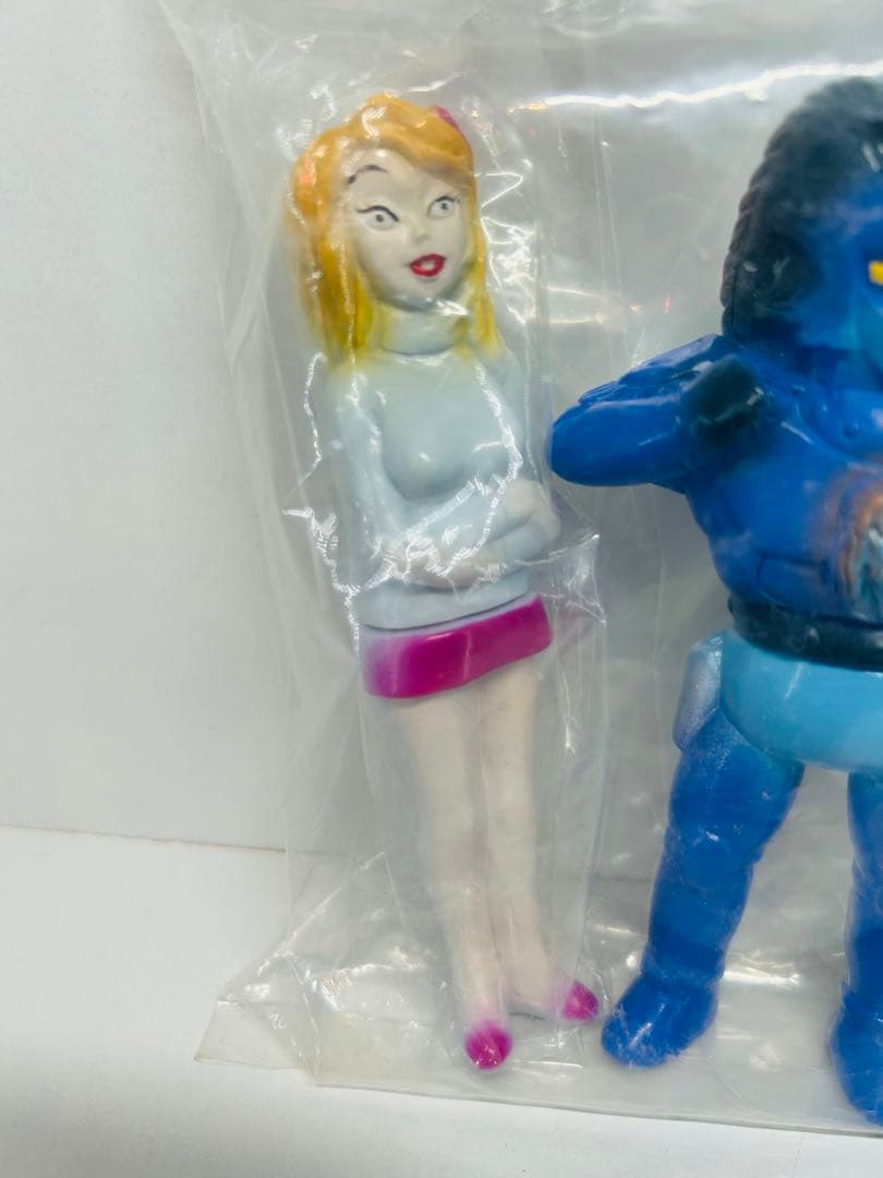 怪獣少女 ダイナミック　ミニソフビセット ユリシーザー　ピグマン子爵　幻獣ララ