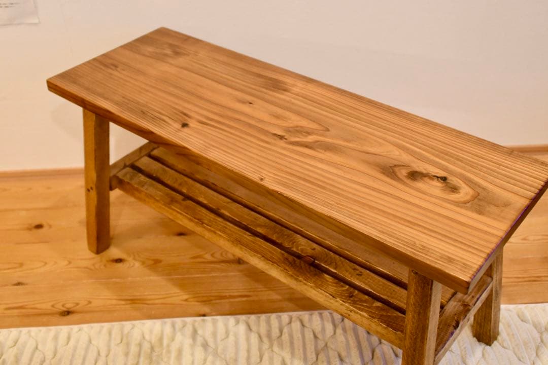 ハンドメイド木製スツール　ベンチ　下部棚付き　下駄箱にも！