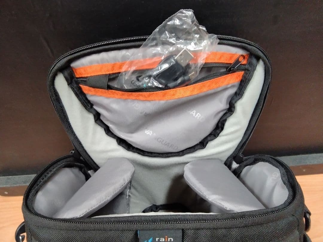 (送料無料鹿児島発)中古品 FUJIFILM FINEPIX S9800