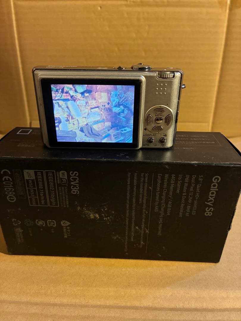 デジタルカメラ Panasonic LUMIX DMC-FX8