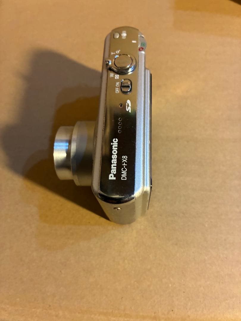 デジタルカメラ Panasonic LUMIX DMC-FX8