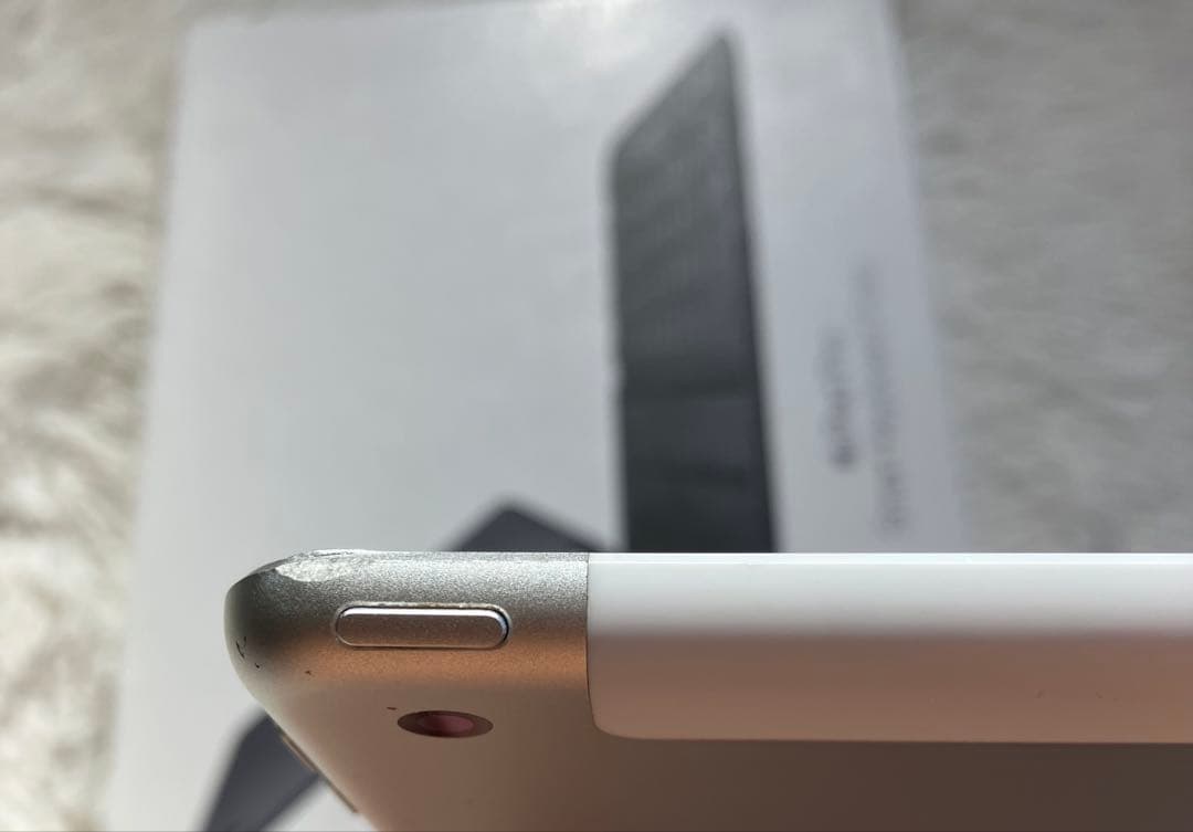 【完動品】iPad 第６世代 128GB SIMフリー【すぐ発送】【付属品】