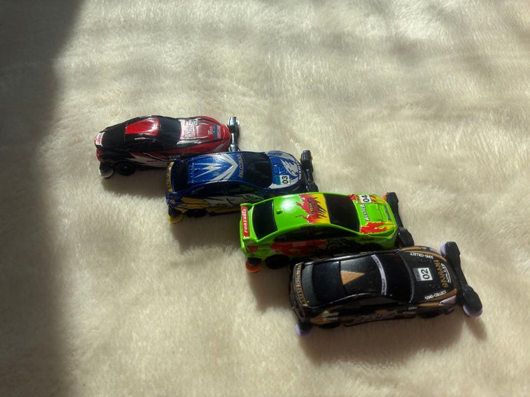 トミカスピードウェイ実況サウンドデジタルアクセルサーキット 別売のトミカ 4台付