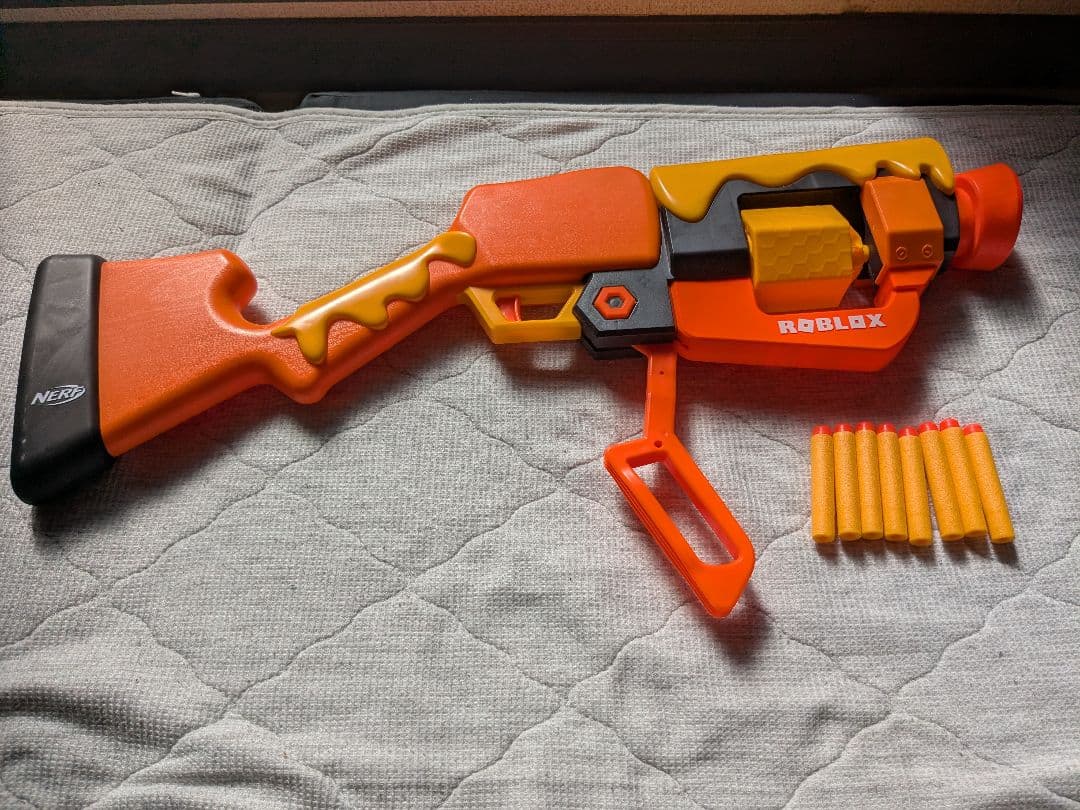NERF トイガン 青/オレンジ ダーツ付き
