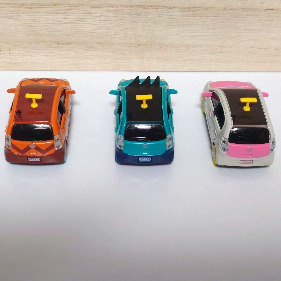 ★TOYOTA　PASSO　ドラえもん　パッソ　ミニカー