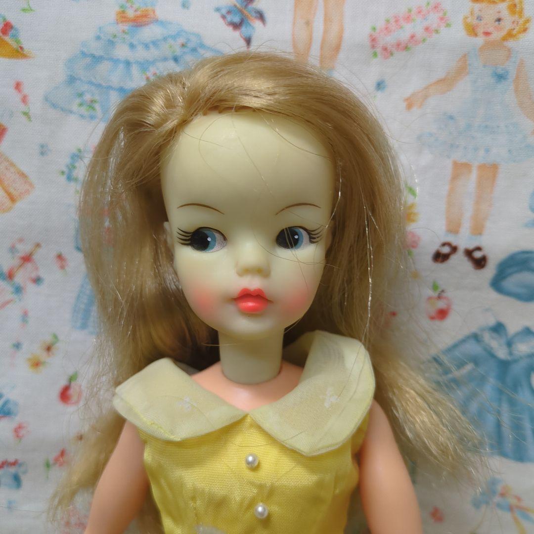 ロングヘアーのタミーちゃんお人形&オリジナルお洋服「オーバースカート」