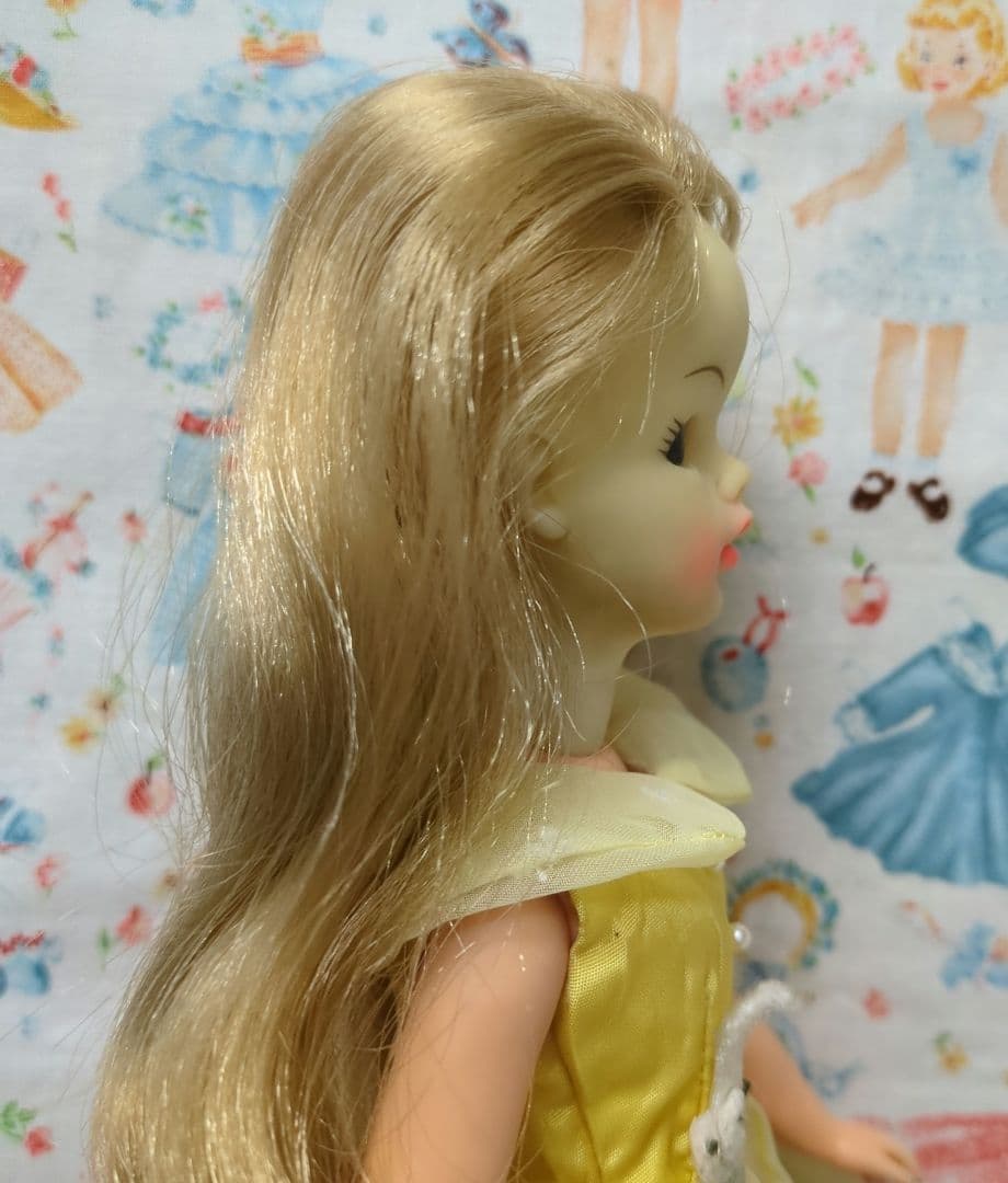 ロングヘアーのタミーちゃんお人形&オリジナルお洋服「オーバースカート」