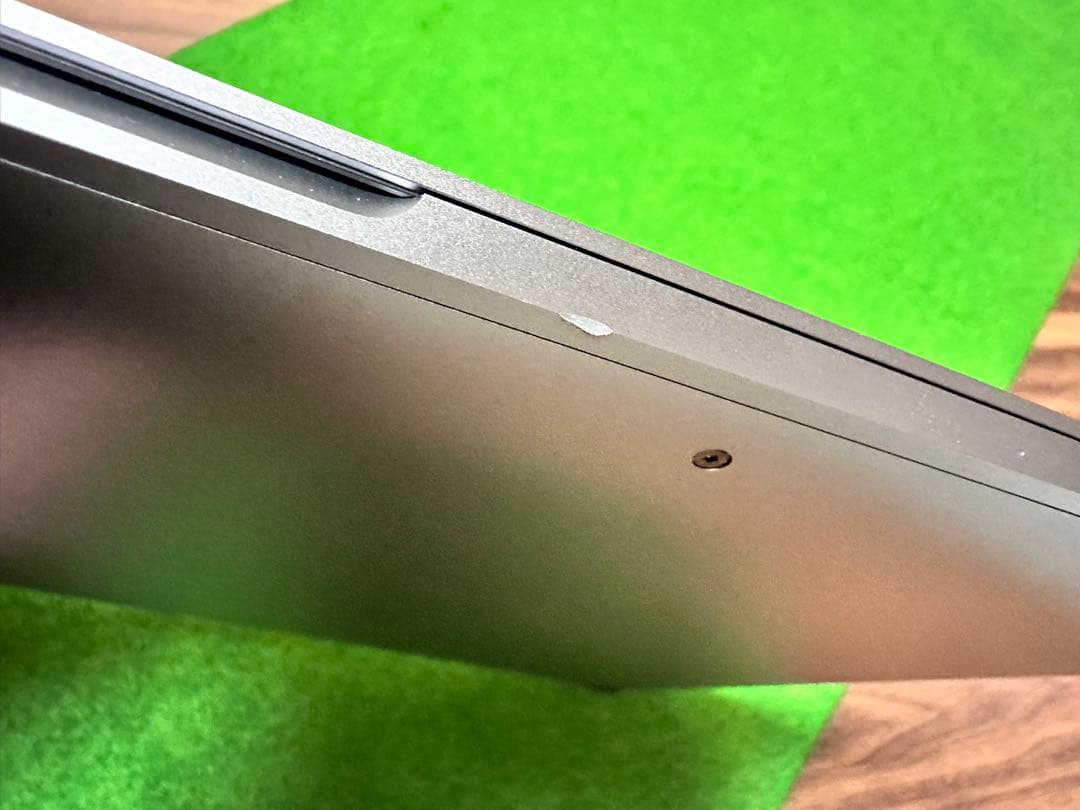 MacBook Pro 16インチ2019 / i7 / 16GB / 512G