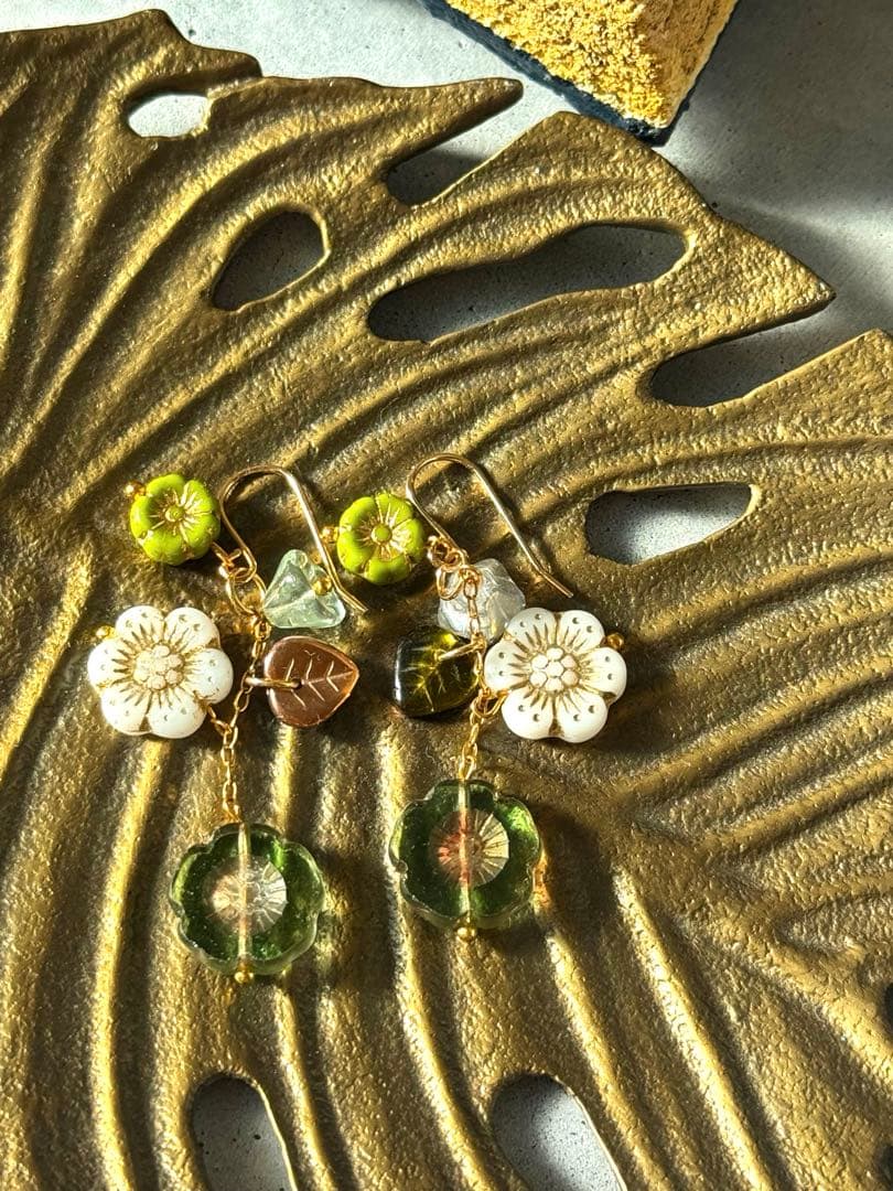 MAHANA ハンドメイドピアス