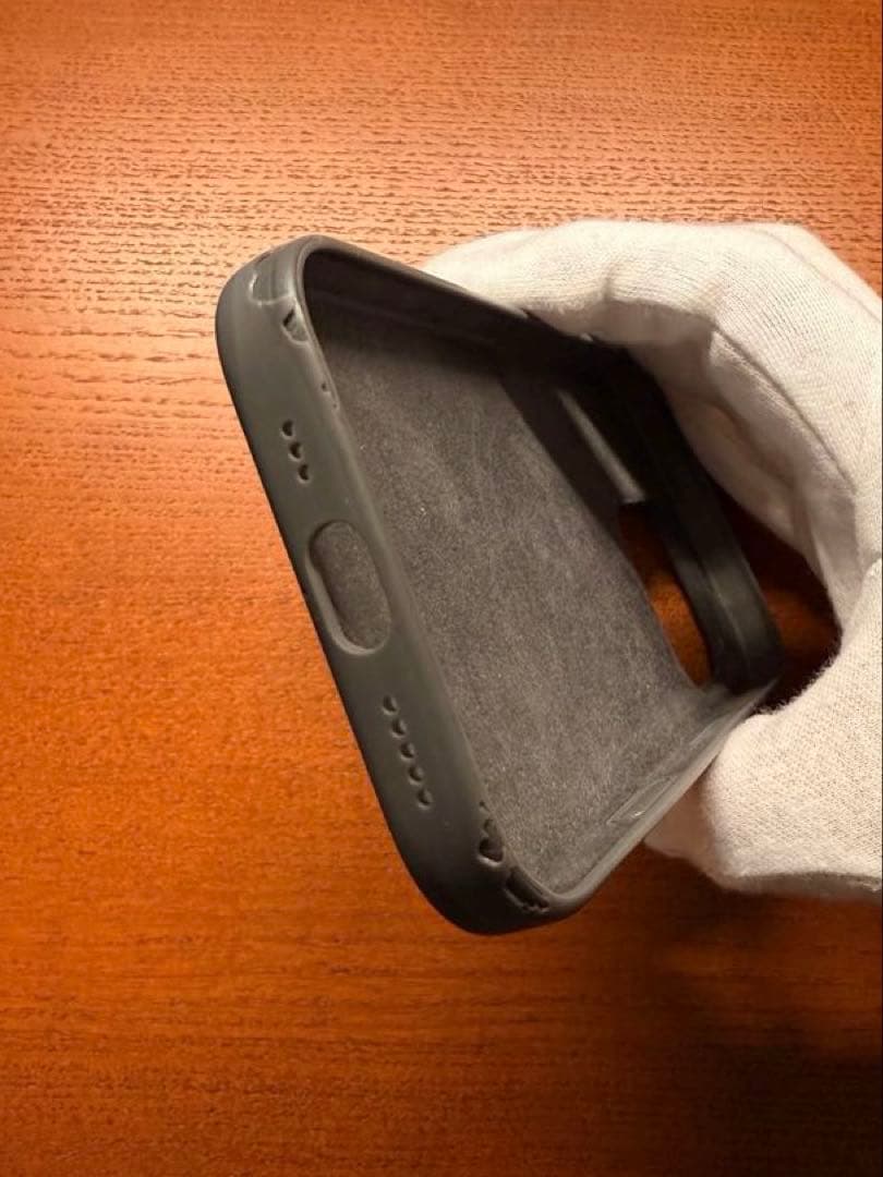 【極美品/純正ケース付き】iPhone 16 Pro 256GB SIMフリー