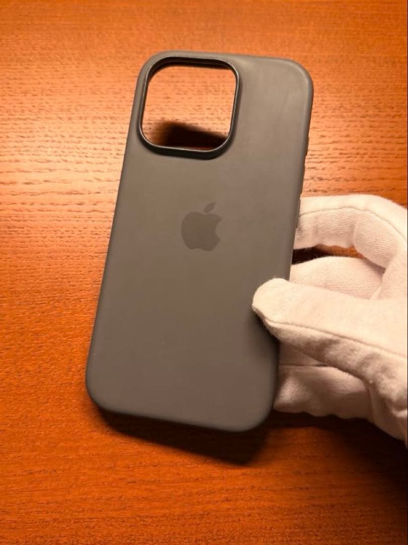 【極美品/純正ケース付き】iPhone 16 Pro 256GB SIMフリー