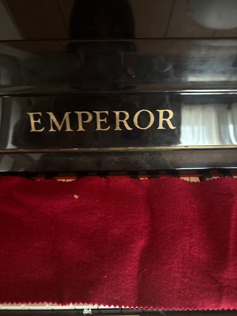 EMPEROR アップライトピアノ KAWAI製