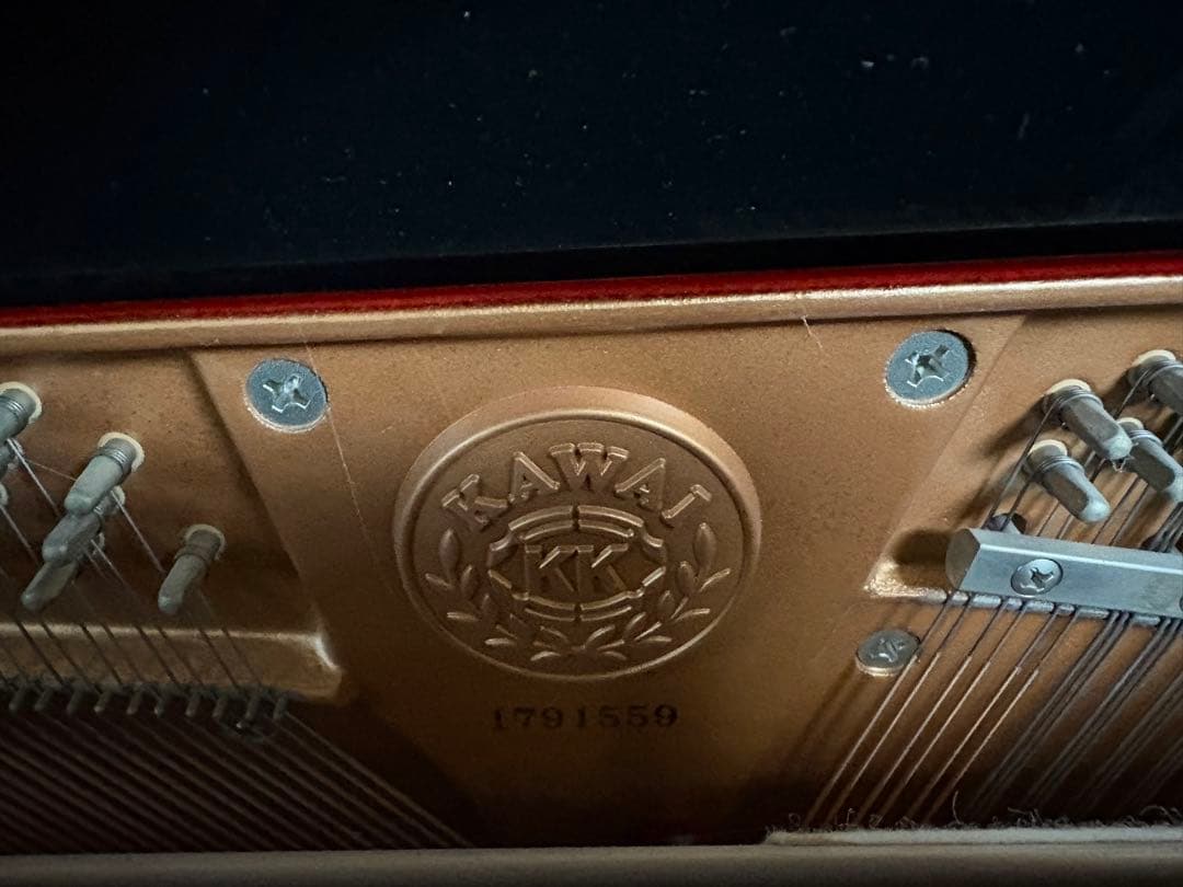 EMPEROR アップライトピアノ KAWAI製