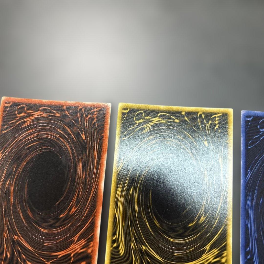 遊戯王 オベリスクの巨神兵　オシリスの天空竜　ラーの翼神竜　g4 3枚セット