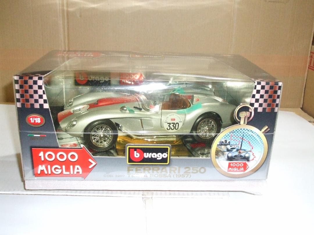 フェラーリ　２５０　テスタロッサ　（１９５７）　 ＃３３０　レースカー　１／１８