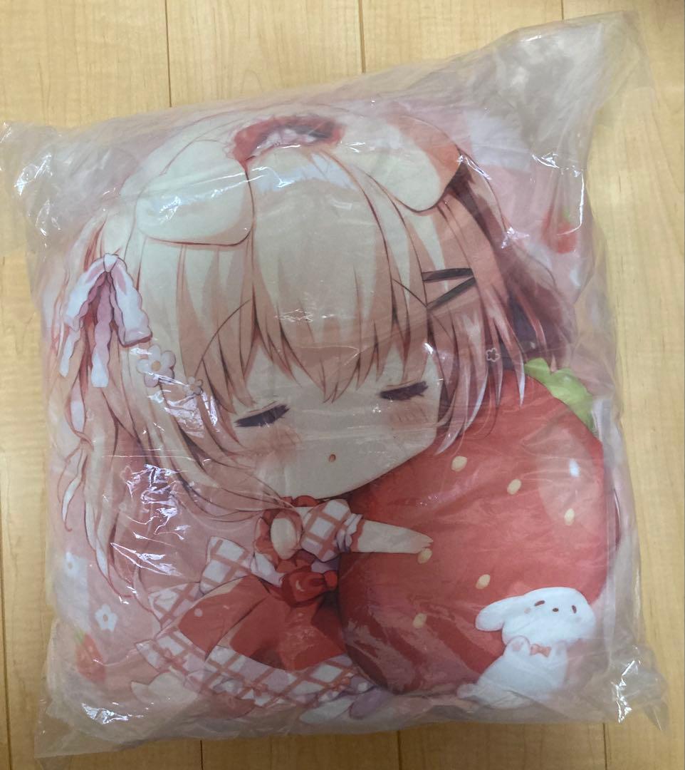 はるいちご　いちご　まい　クッション