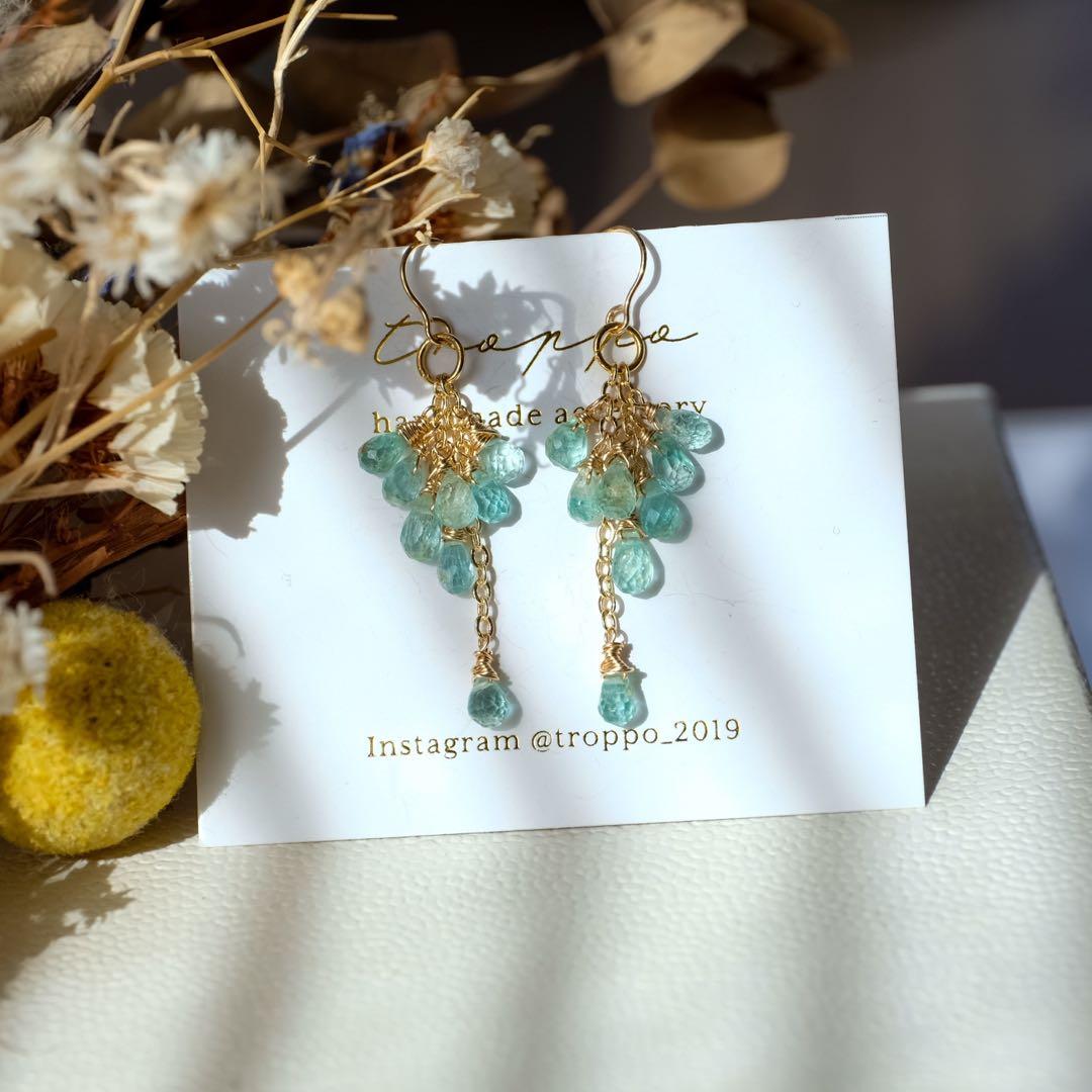 14kgfロシア産エメラルドピアス/イヤリング