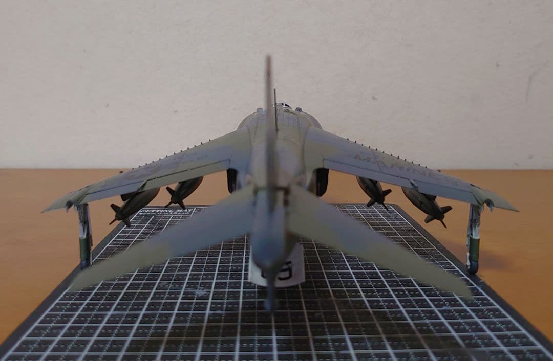 1/48 ホーカーシドレー AV-8A ハリアー 戦闘機