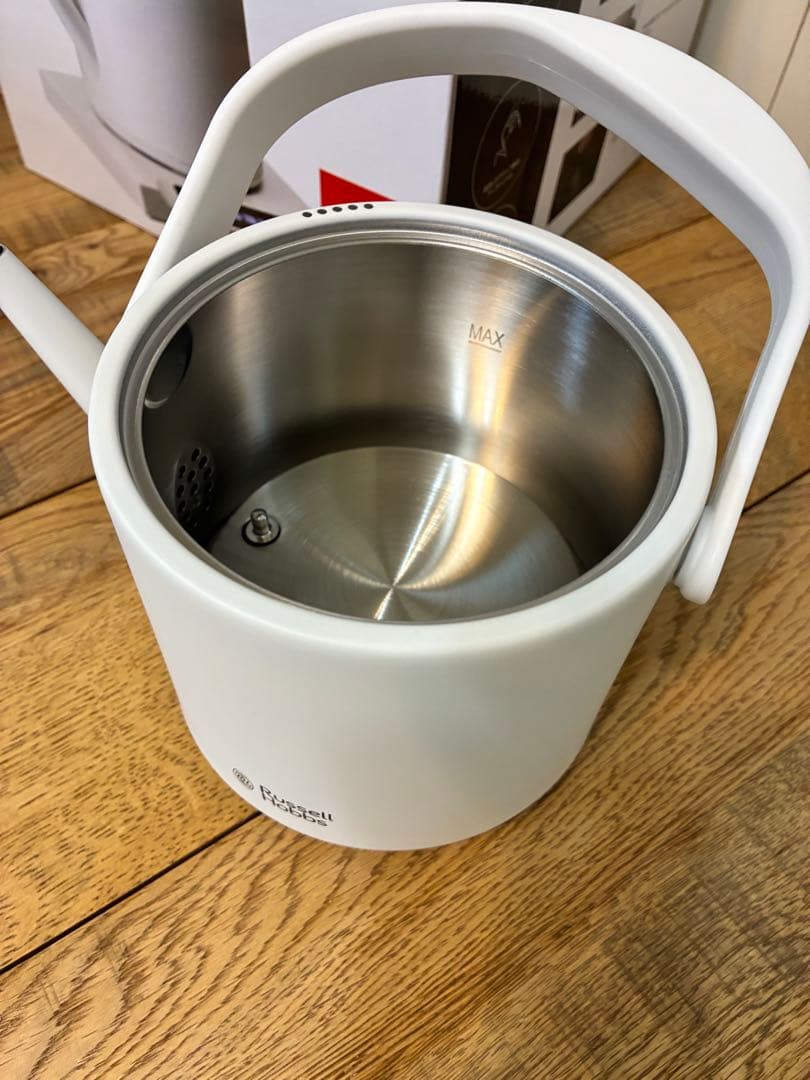 新品 ラッセルホブス Tケトル ホワイト 7106JP-WH