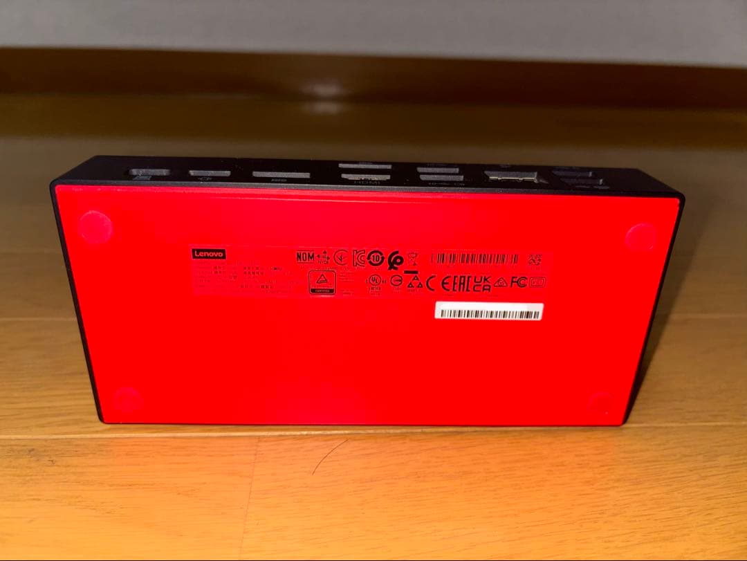 その他 Lenovo ThinkPad Universal USB-C Dock