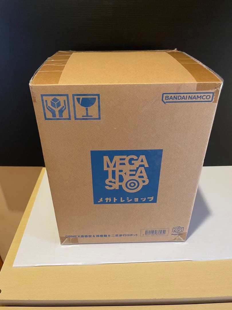 【新品未開封】デスクトップリアルマッコイEX 孫悟空&孫悟飯＆二足歩行ロボット