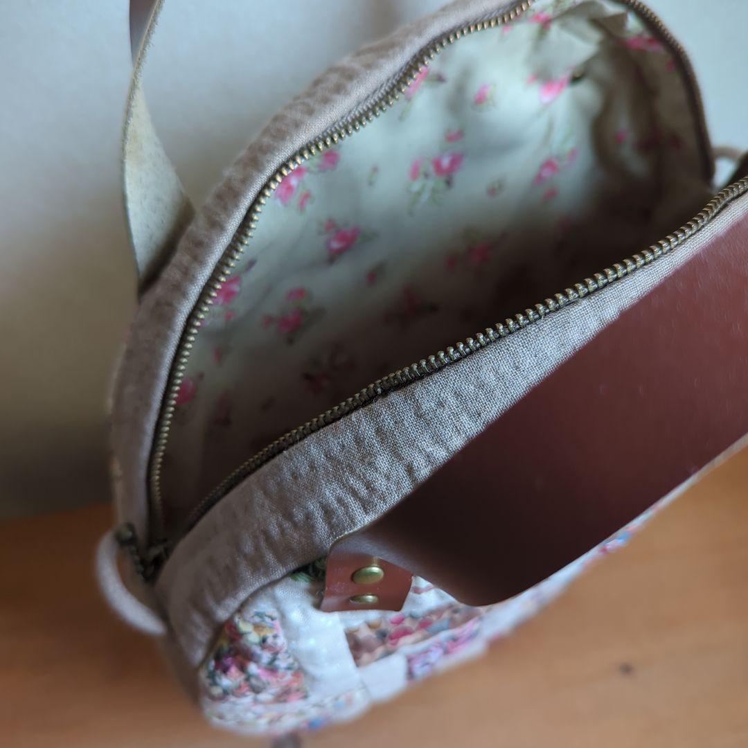 ✿リバティ✕パッチワーク✿　まんまるバッグ　〈Red & Brown〉
