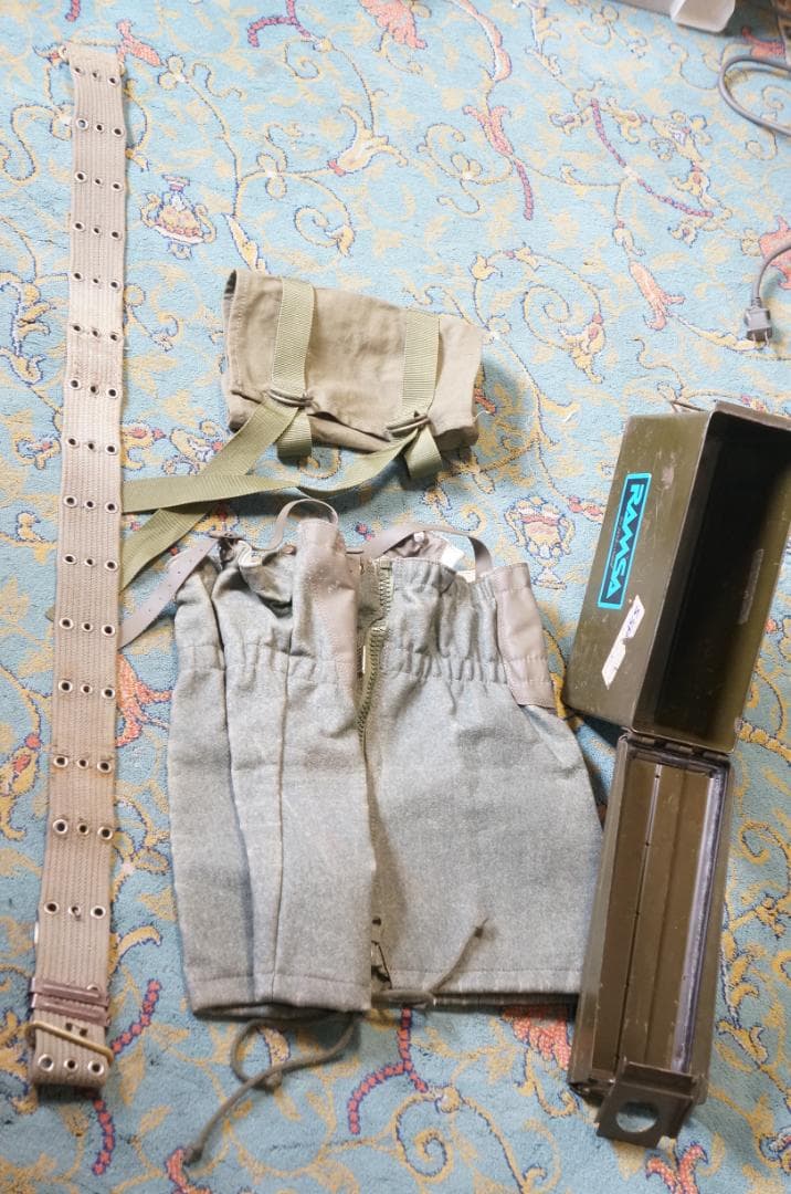 米軍 ヴィンテージ 弾薬箱 ベルト　他　スイス軍 ウール ゲートル（レギンス）