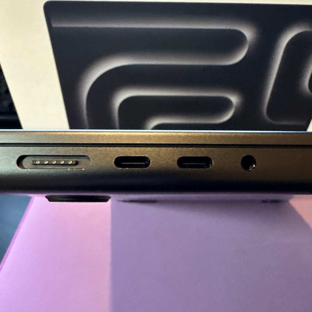 Apple MacBook Pro 14インチ 2023 M3 Pro 18GB
