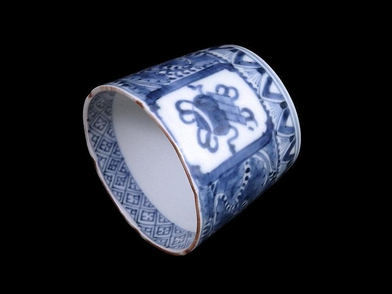 古伊万里　染付　窓絵　宝珠に宝巻の図　蕎麦猪口　D560AS-CYj