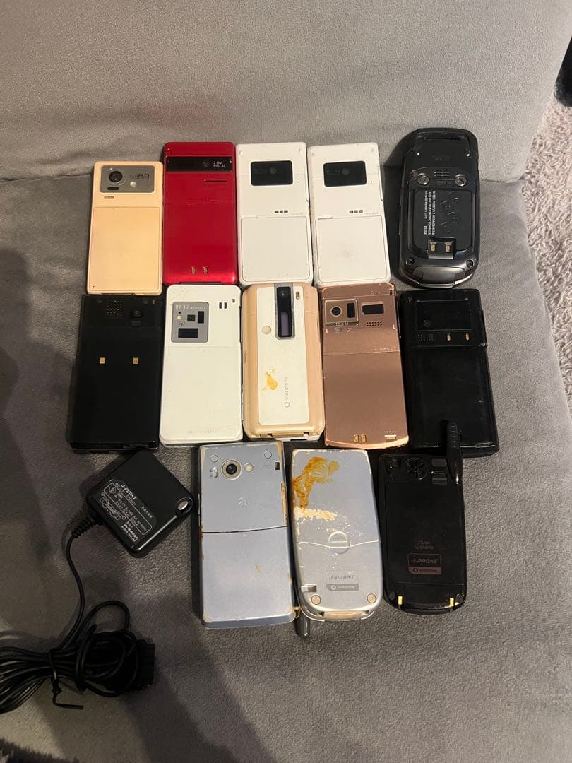 複数の携帯電話本体