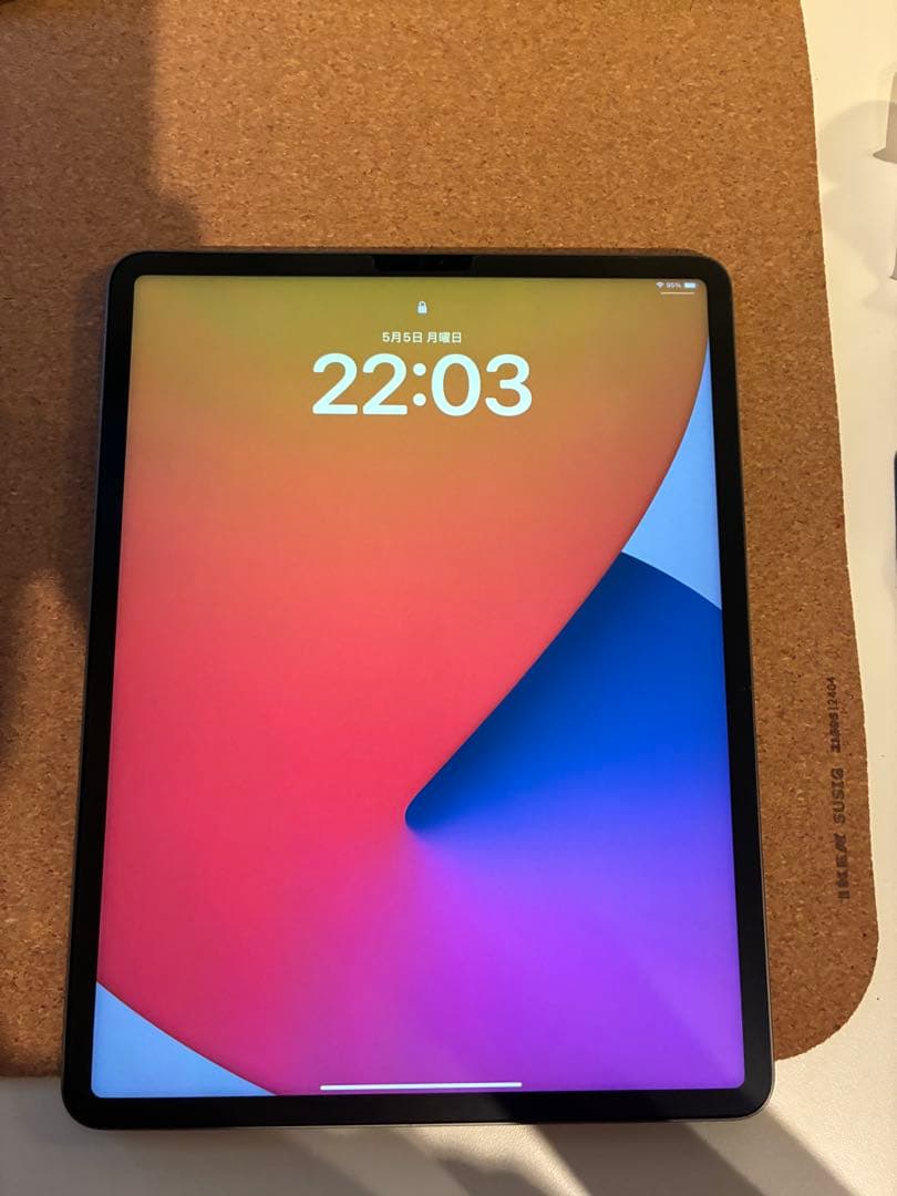iPad Pro 12.9インチ (第5世代)128gb wifi ペン、替芯付