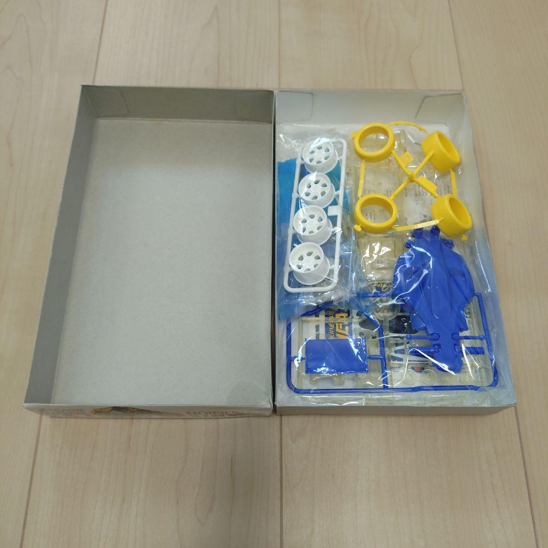 【送料無料】ミニ四駆 アバンテJr. 透明シャーシ カラータイヤ カナダ輸出仕様