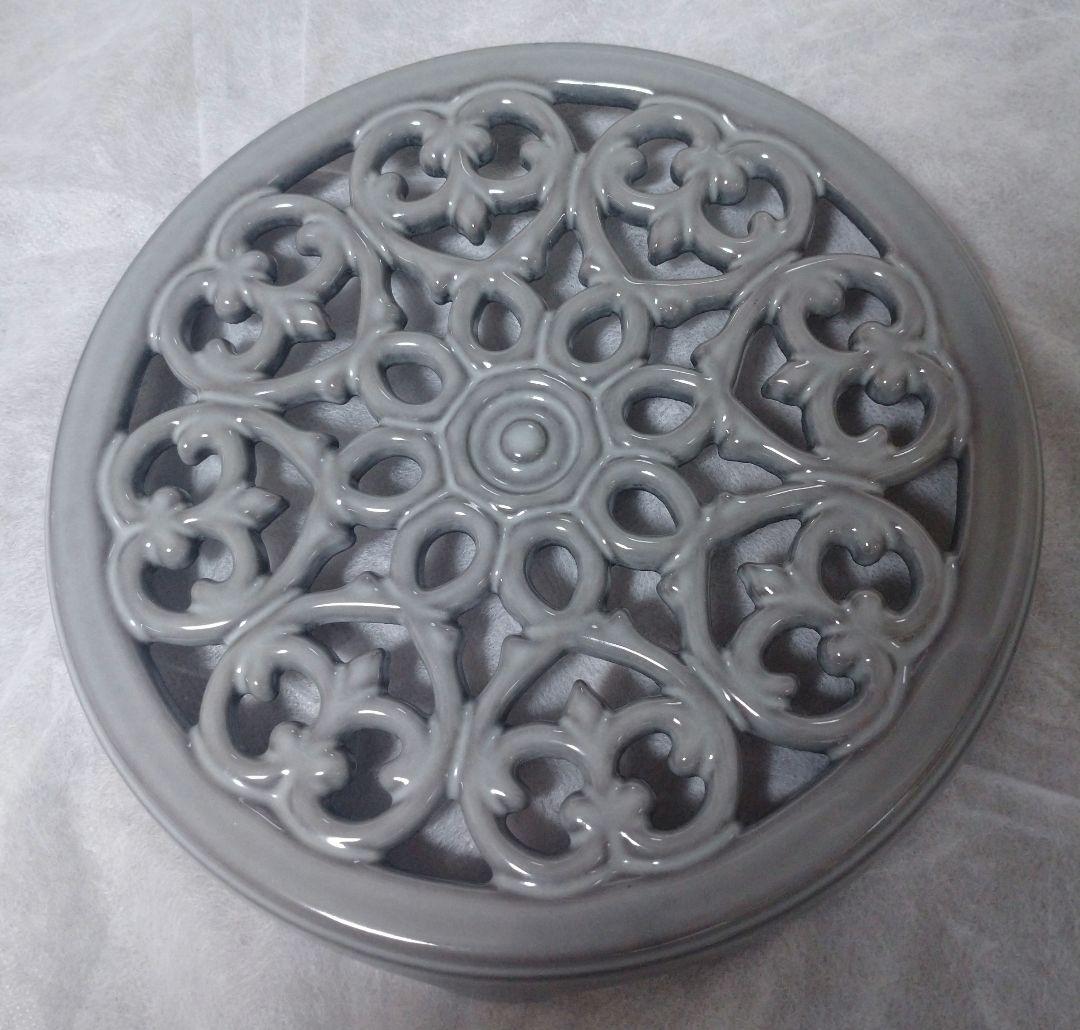 staub ストウブ リリートリベット 23 cm