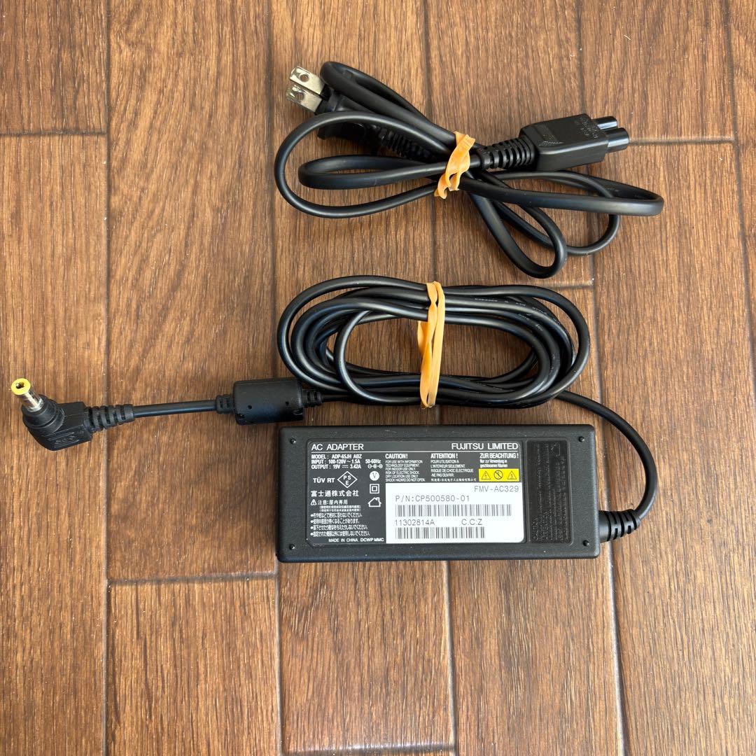 富士通 LIFEBOOK AH53/B3 Core i7 第8世代 15.6型