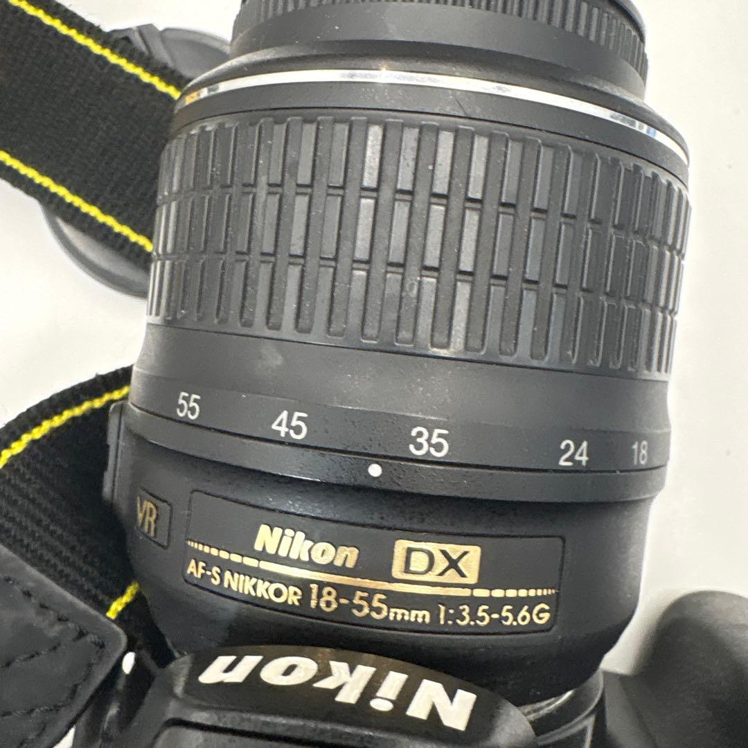 美品　Nikon D3200 デジタル一眼レフカメラ