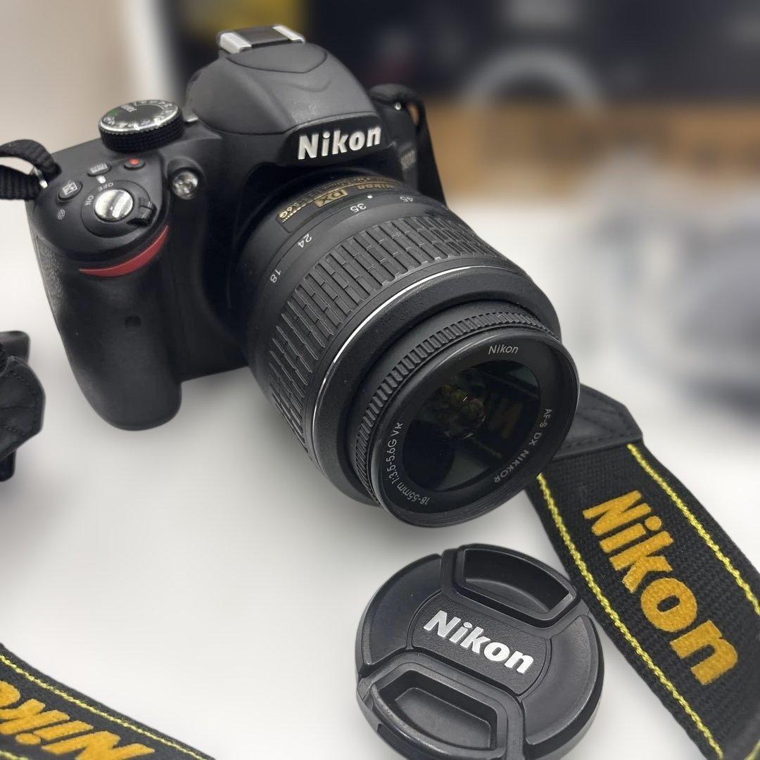 美品　Nikon D3200 デジタル一眼レフカメラ