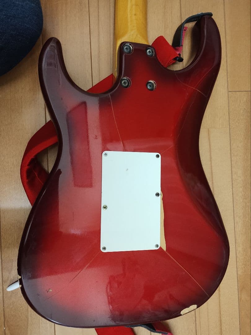 モ*ー様 パーツを集めて組んだコンポーネントギター