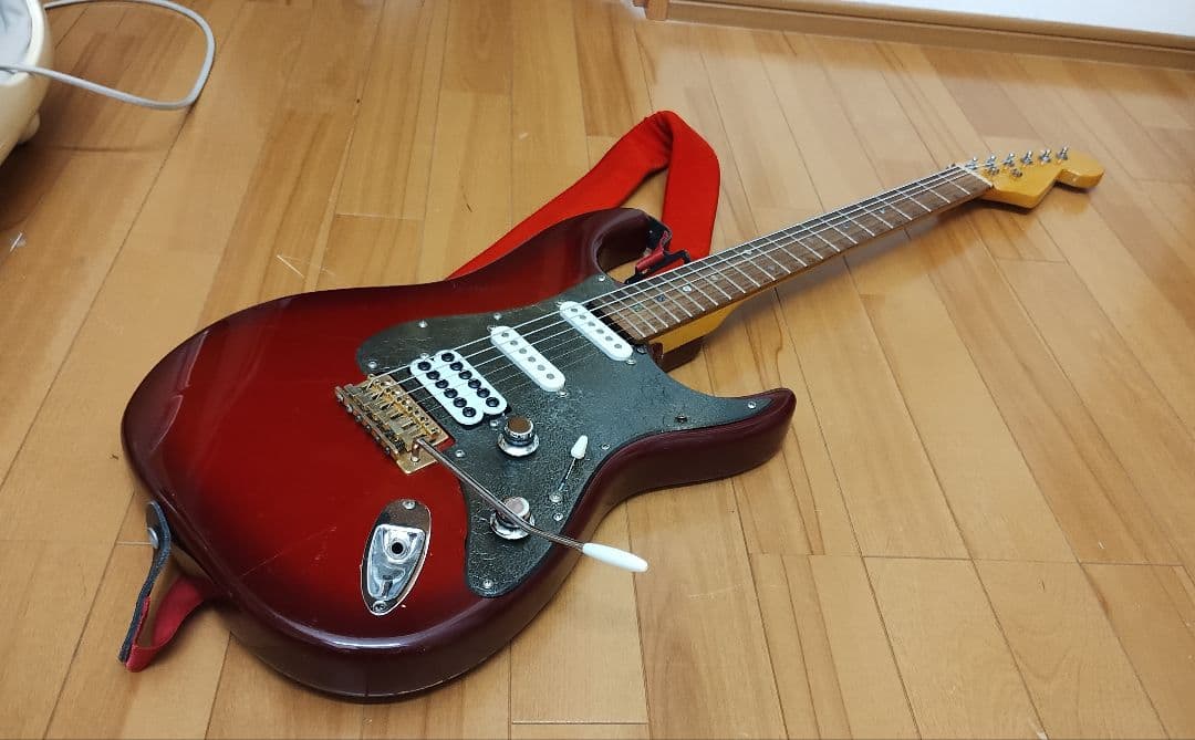 モ*ー様 パーツを集めて組んだコンポーネントギター